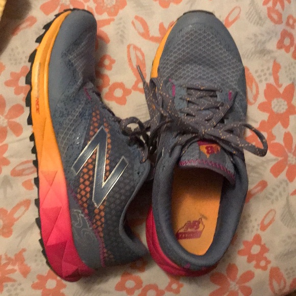 New Balance - Picture 3 of 4